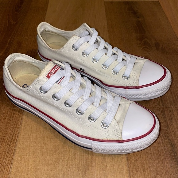 Converse - Picture 1 of 6